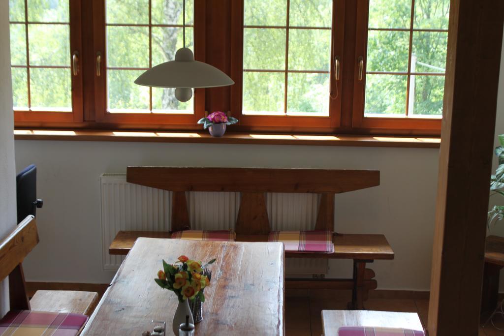 Apartmány Vydrýsek Srní Habitación foto