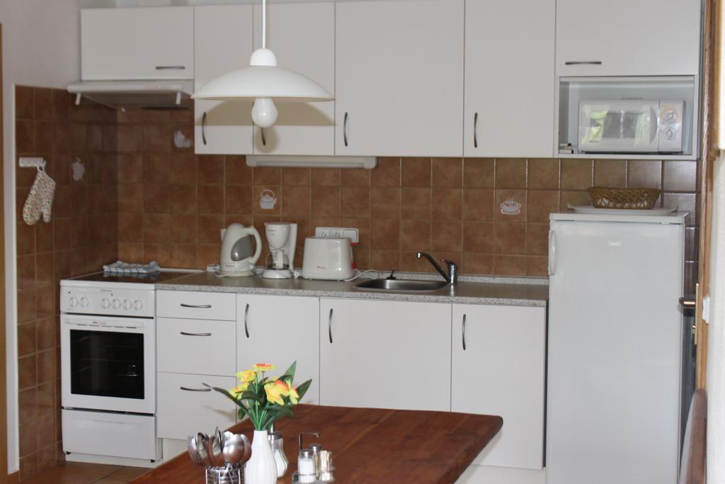 Apartmány Vydrýsek Srní Habitación foto