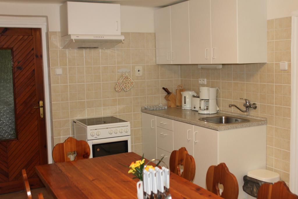 Apartmány Vydrýsek Srní Habitación foto