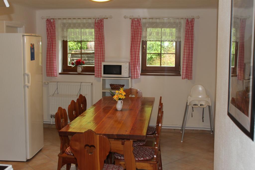 Apartmány Vydrýsek Srní Habitación foto